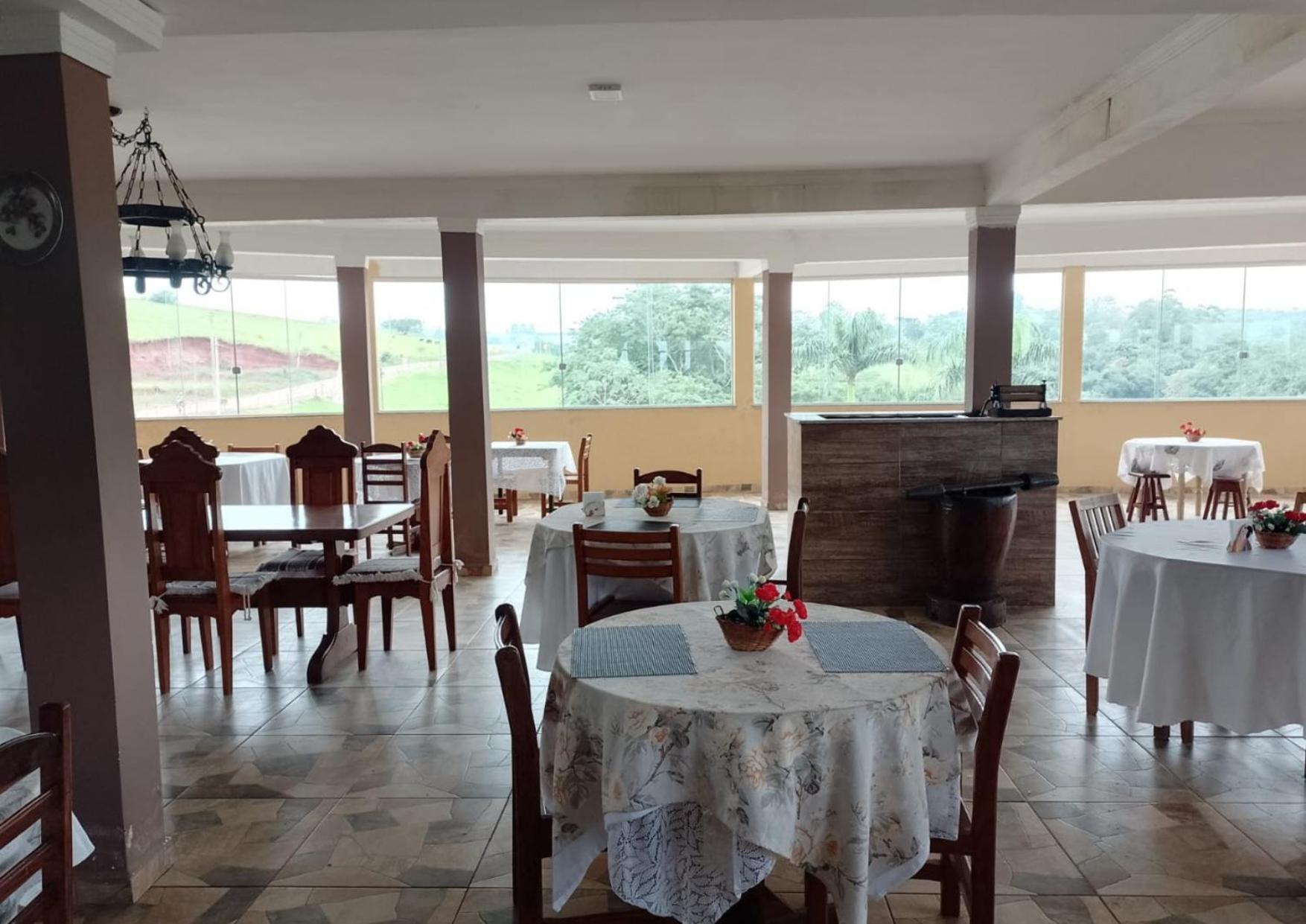 Hotel Avenida Pardinho Екстер'єр фото