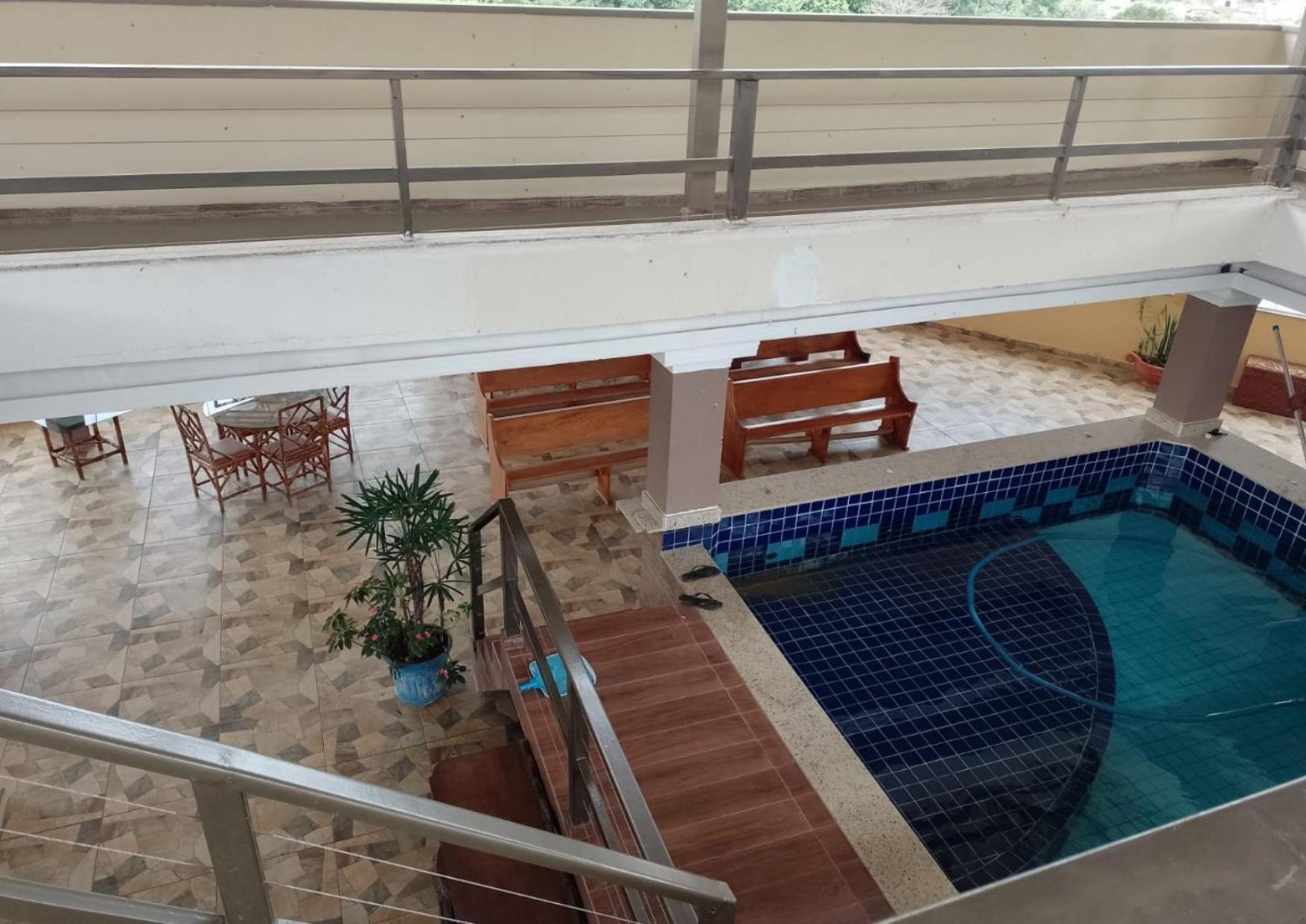 Hotel Avenida Pardinho Екстер'єр фото